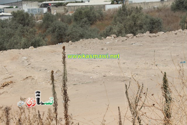  كفرقاسم : الامر اصبح خطير جدا .. جرافات لجنة التنظيم والشرطة  تهدم الجدران والمعرشات  والبلدية تقف مكتوفة الايدي مسكينة بدون حيلة   